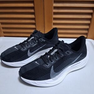 Nike Pegasus Plus Black/Pure Platinum Men's Running Shoe * Size: 8.5